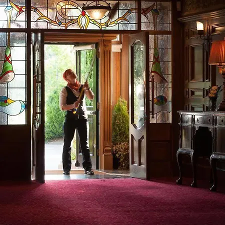 Ξενοδοχείο Meadow Court